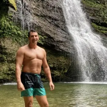 Accompagnatore gigolo Dylan