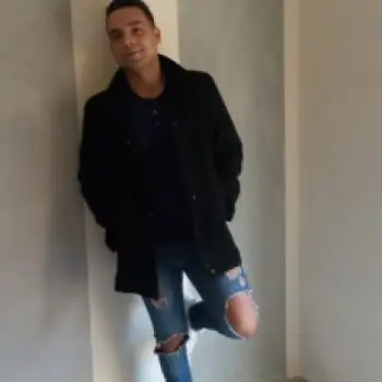 Accompagnatore gigolo Leonardor