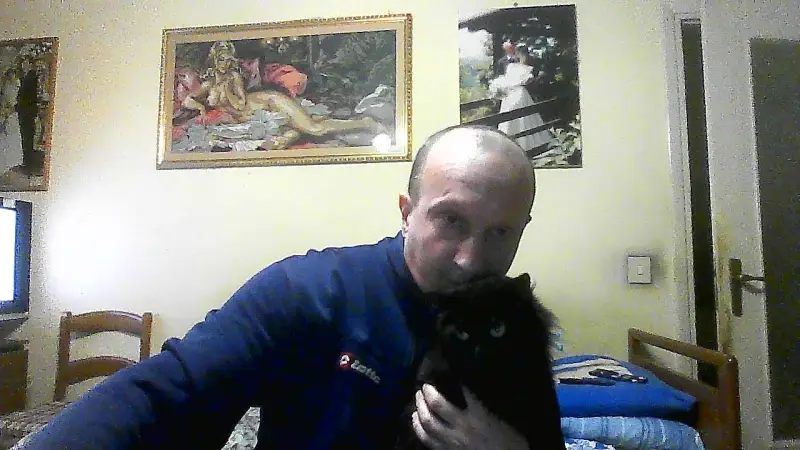 Accompagnatore per donne offresi zona Vercelli e Biella dai 35 ai 45 anni