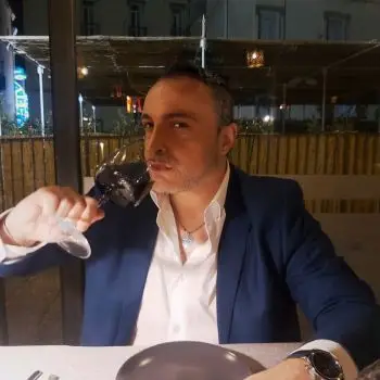 Accompagnatore gigolo Joele