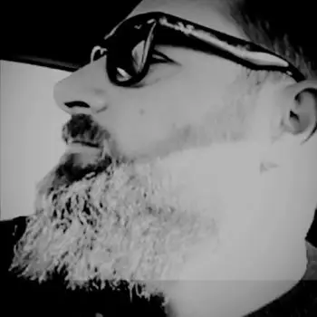 Accompagnatore gigolo Ettorex