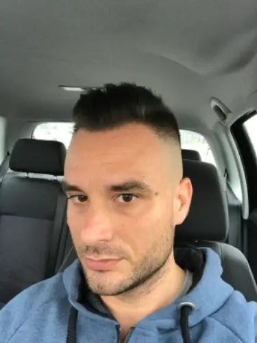 Accompagnatore gigolo Oscar85