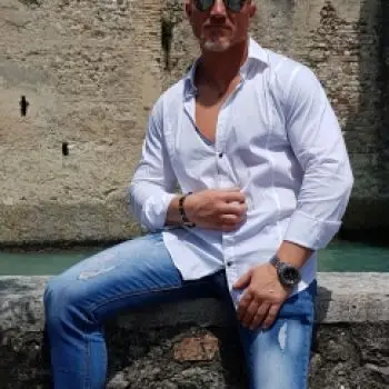 Accompagnatore gigolo Tomasz