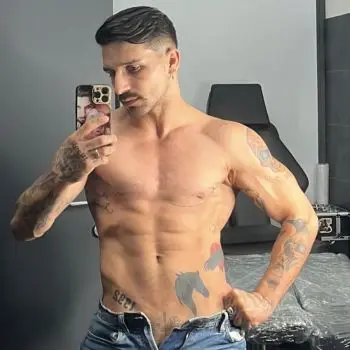 Accompagnatore gigolo Valentin