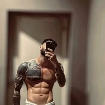 Accompagnatore gigolo Ryan Bale