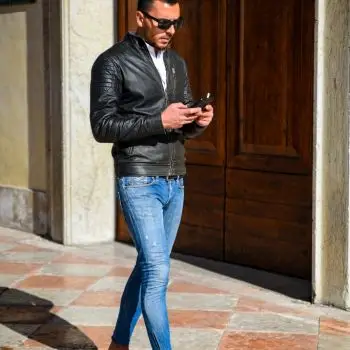 Accompagnatore gigolo Leonardo Villa