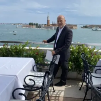 Accompagnatore gigolo Roberto