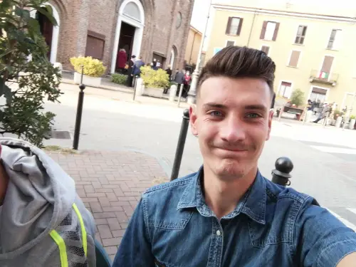 Accompagnatore gigolo Marius
