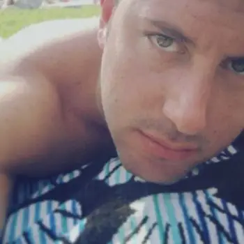 Accompagnatore gigolo Sim00n3r