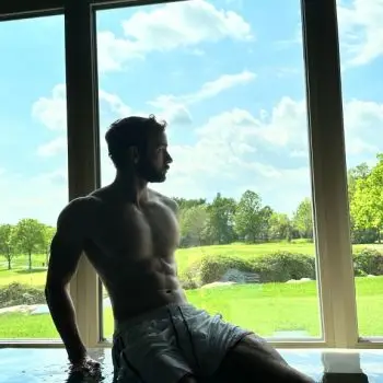 Accompagnatore gigolo Bruce