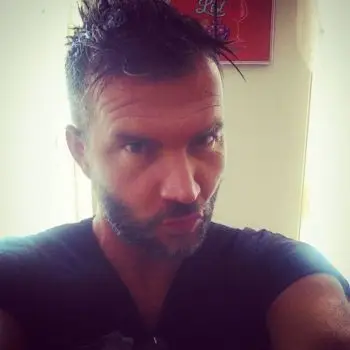 Accompagnatore gigolo Roger Villa