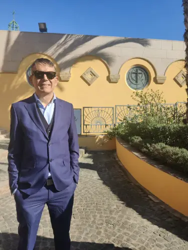 Accompagnatore gigolo Maurizio