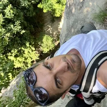 Accompagnatore gigolo Lorenzo G.