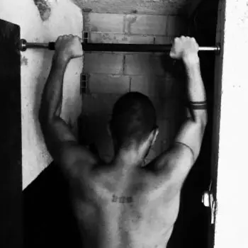 Accompagnatore gigolo Sose