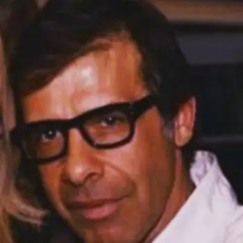 Accompagnatore gigolo Skandalsoft