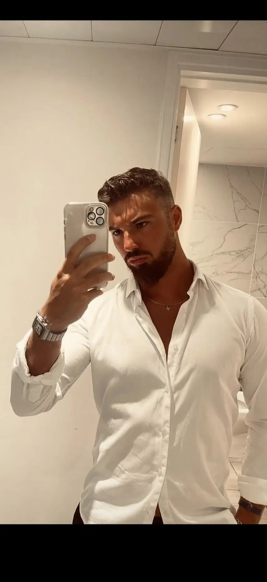 Accompagnatore gigolo Erman