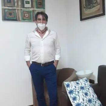 Accompagnatore gigolo Carmin