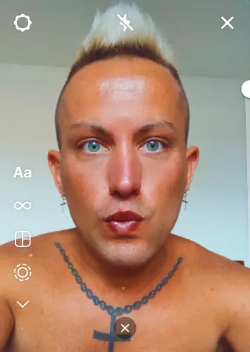 Accompagnatore gigolo Nik 88