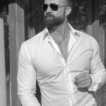 Accompagnatore gigolo Roy