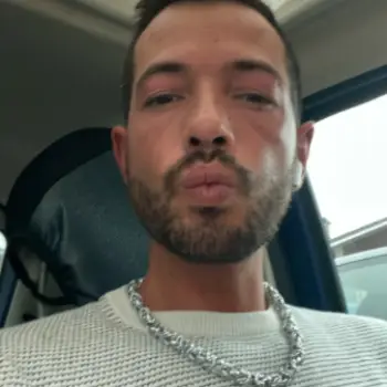 Accompagnatore gigolo Sacha