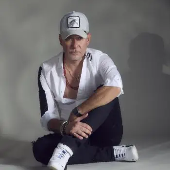 Accompagnatore gigolo Alexy