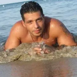 Accompagnatore gigolo Adrien