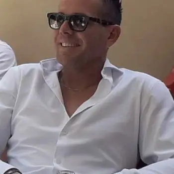 Accompagnatore gigolo Roberto