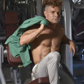 Accompagnatore gigolo Julien