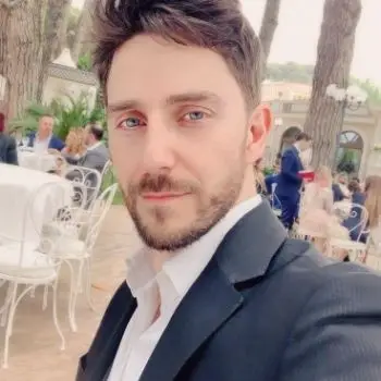 Accompagnatore gigolo Kris