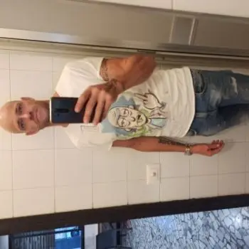 Accompagnatore gigolo Alex69
