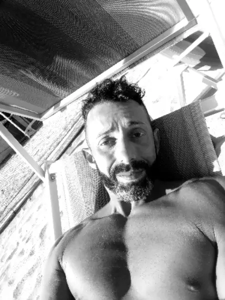 Accompagnatore gigolo Mito