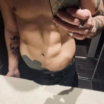 Accompagnatore gigolo Lou