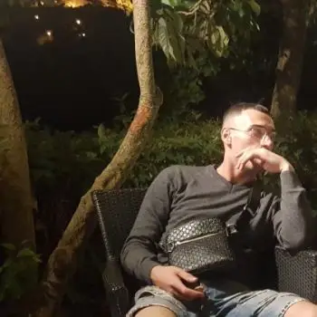 Accompagnatore gigolo Eddy97