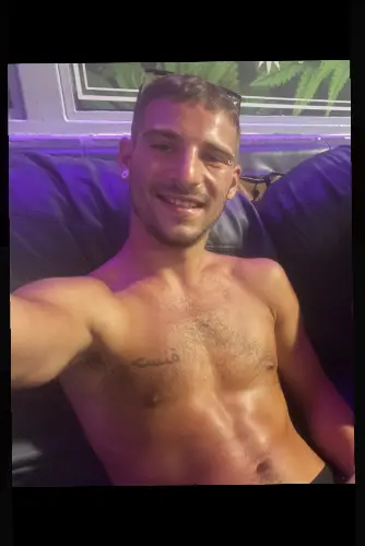 Accompagnatore gigolo ALEX