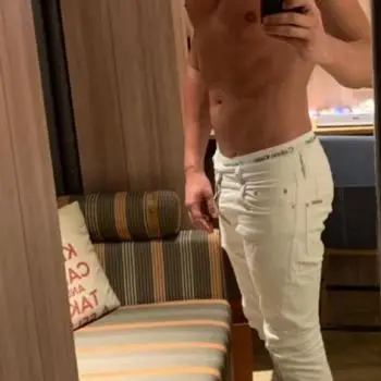 Accompagnatore gigolo Alessandro Nicholas