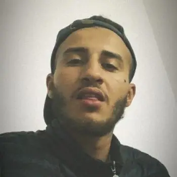 Accompagnatore gigolo Adriano