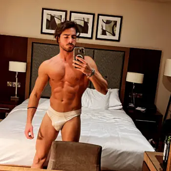 Accompagnatore gigolo Chris