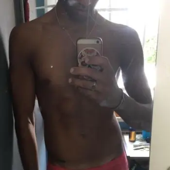 Accompagnatore gigolo Cortese