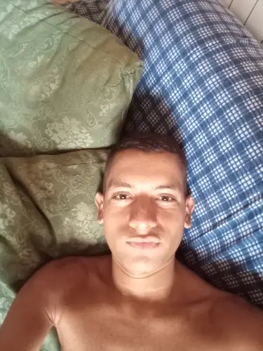 Accompagnatore gigolo Elnino21