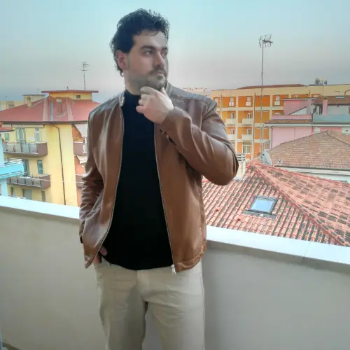 Accompagnatore gigolo Raffafiore