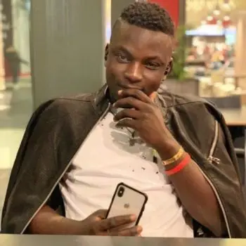 Accompagnatore gigolo Diop