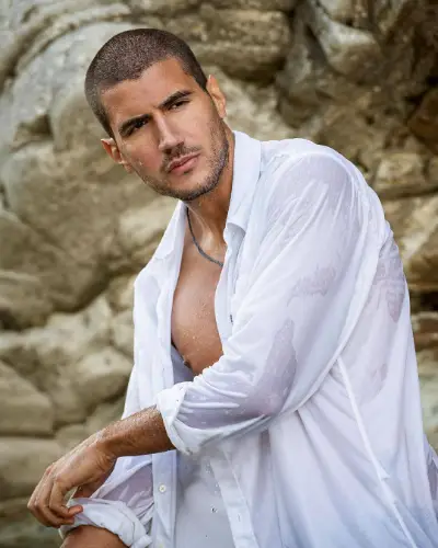 Accompagnatore gigolo Lucaricci10