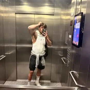 Accompagnatore gigolo Chrismontana