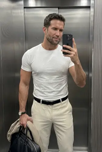 Accompagnatore gigolo Enea