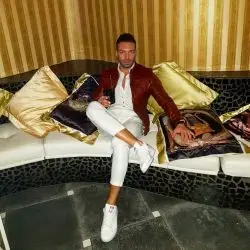 Accompagnatore gigolo Ricky!