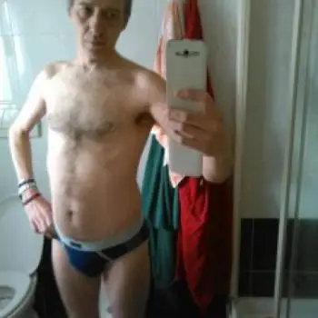 Accompagnatore gigolo Massaggiatore