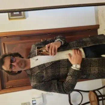 Accompagnatore gigolo Lucafly