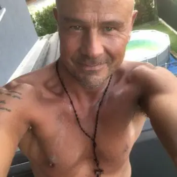 Accompagnatore gigolo Ghemballa74