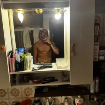 Accompagnatore gigolo Alessio 