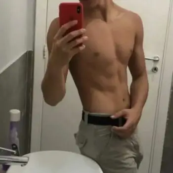 Accompagnatore gigolo Paganusss